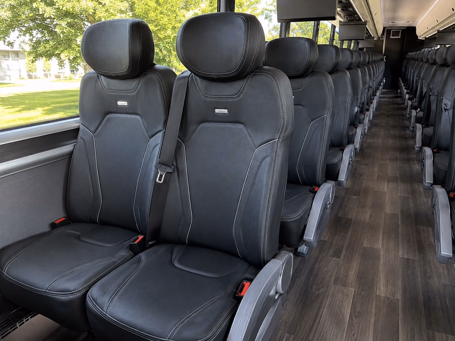 how the type of bus changes the price in washington dc
