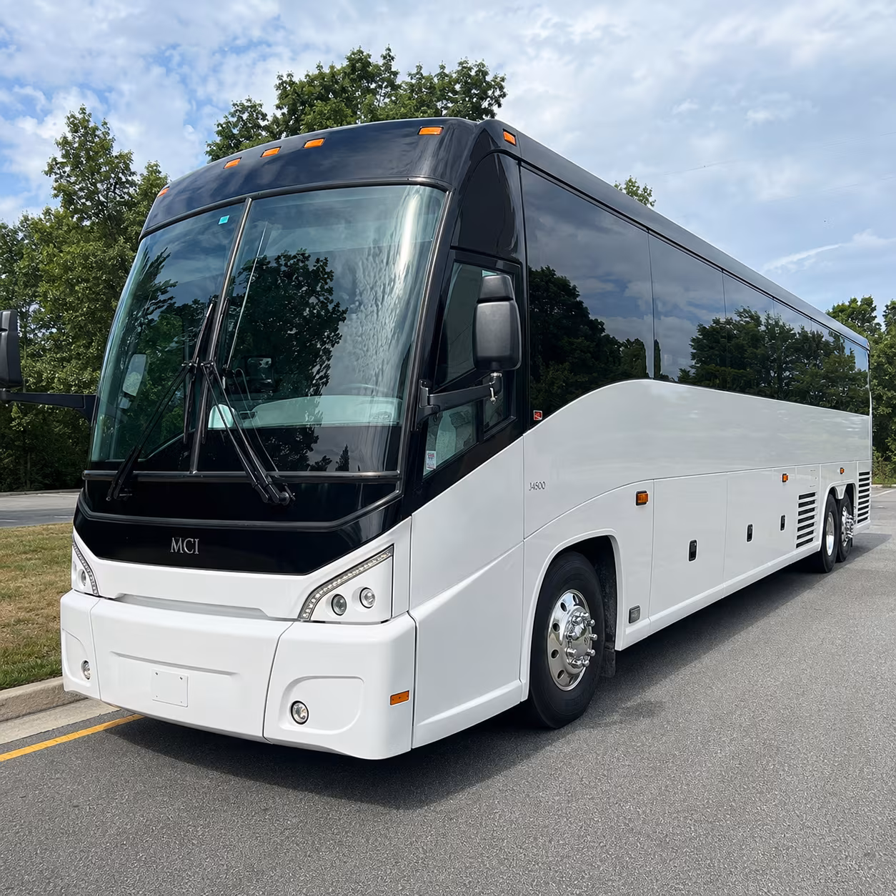 need a bus to charlottesville richmond or virginia beach washingtoncoachbuscompany com has you covered