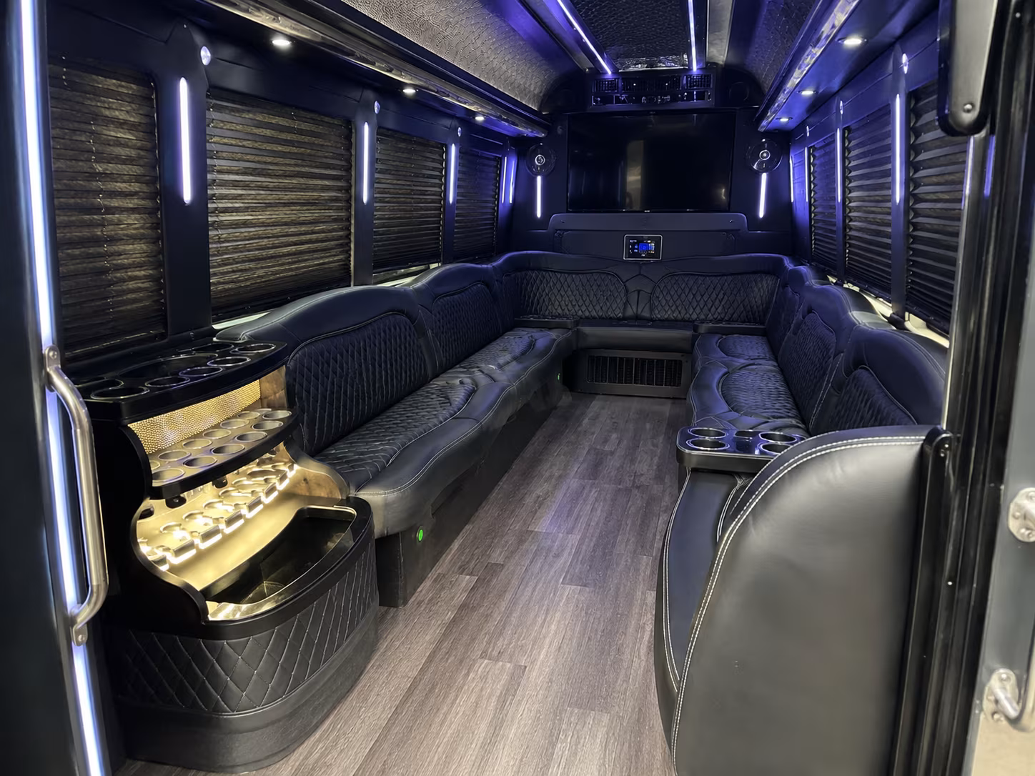 party buses for dc prom night from georgetown to the wharf and beyond